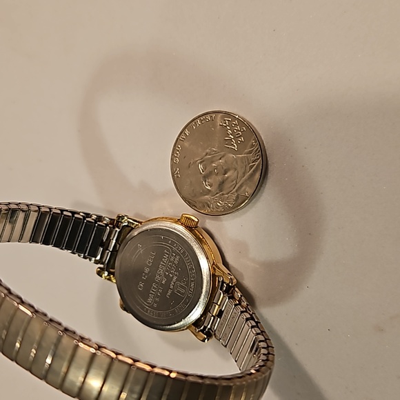 Acqua Indiglo Gold & Silver Tone Quartz Wrist Watch Lighted - Picture 8 of 11